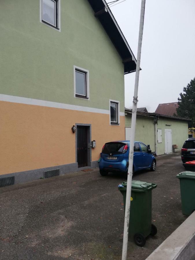Apartment in Salzkammergut Attnang-Puchheim Bagian luar foto